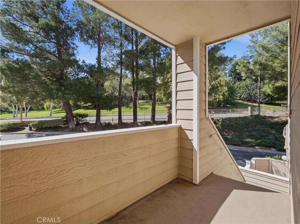 24528 Mcbean Parkway 30 Property Photo 5