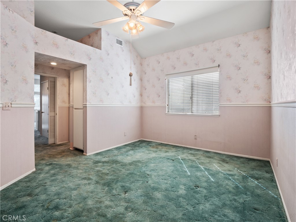 24528 Mcbean Parkway 30 Property Photo 16