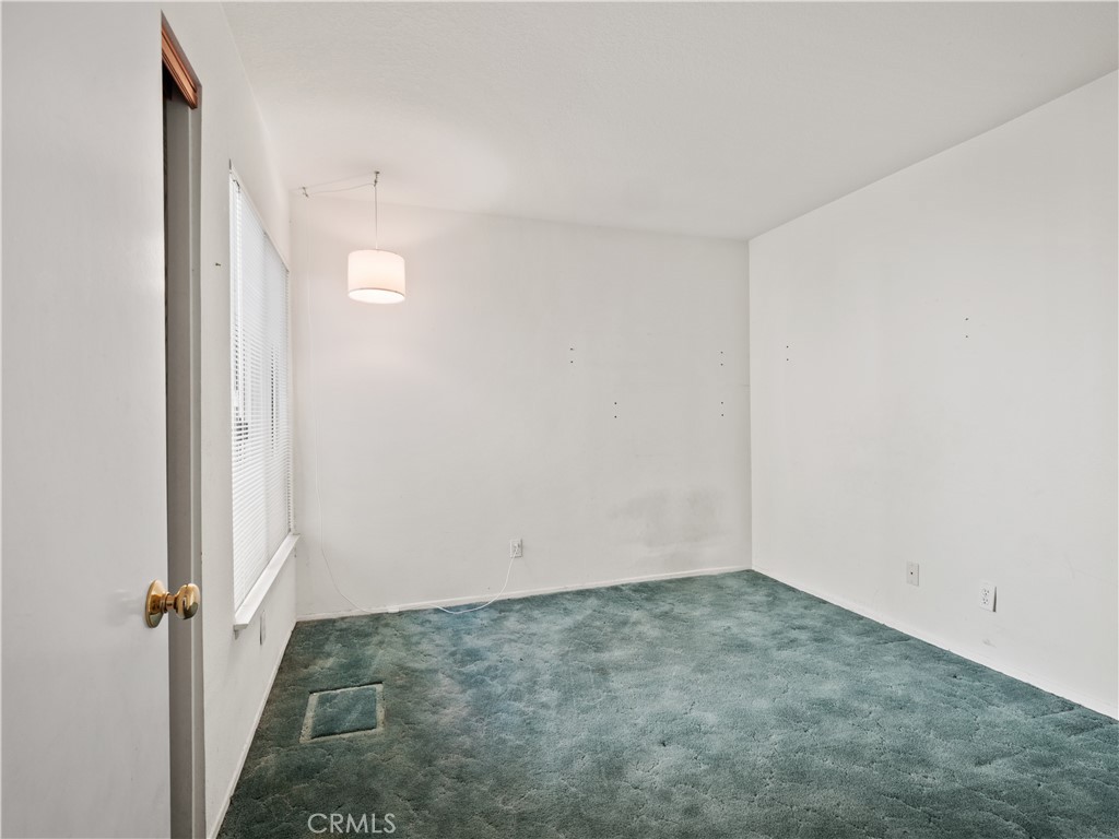 24528 Mcbean Parkway 30 Property Photo 23