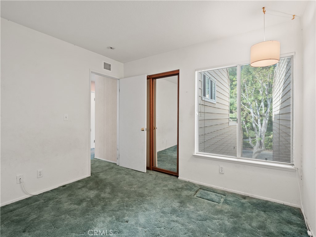 24528 Mcbean Parkway 30 Property Photo 24