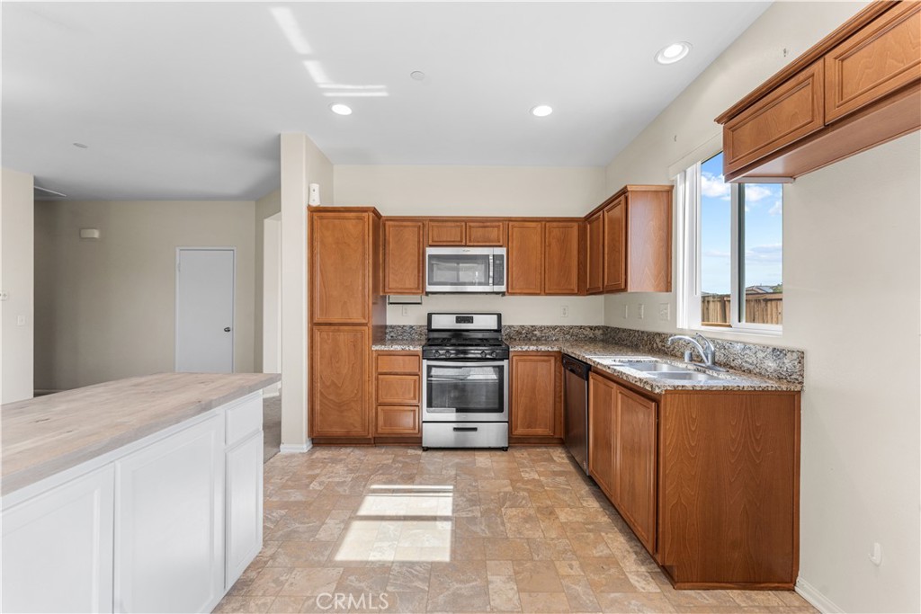 3617 Half Dome Avenue Property Photo 4