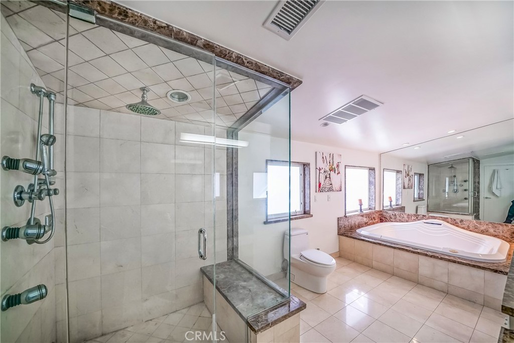 5512 Leghorn Property Photo 16