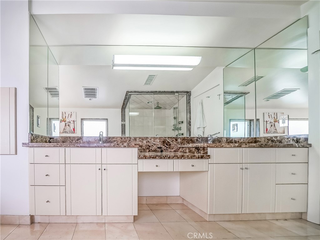 5512 Leghorn Property Photo 17