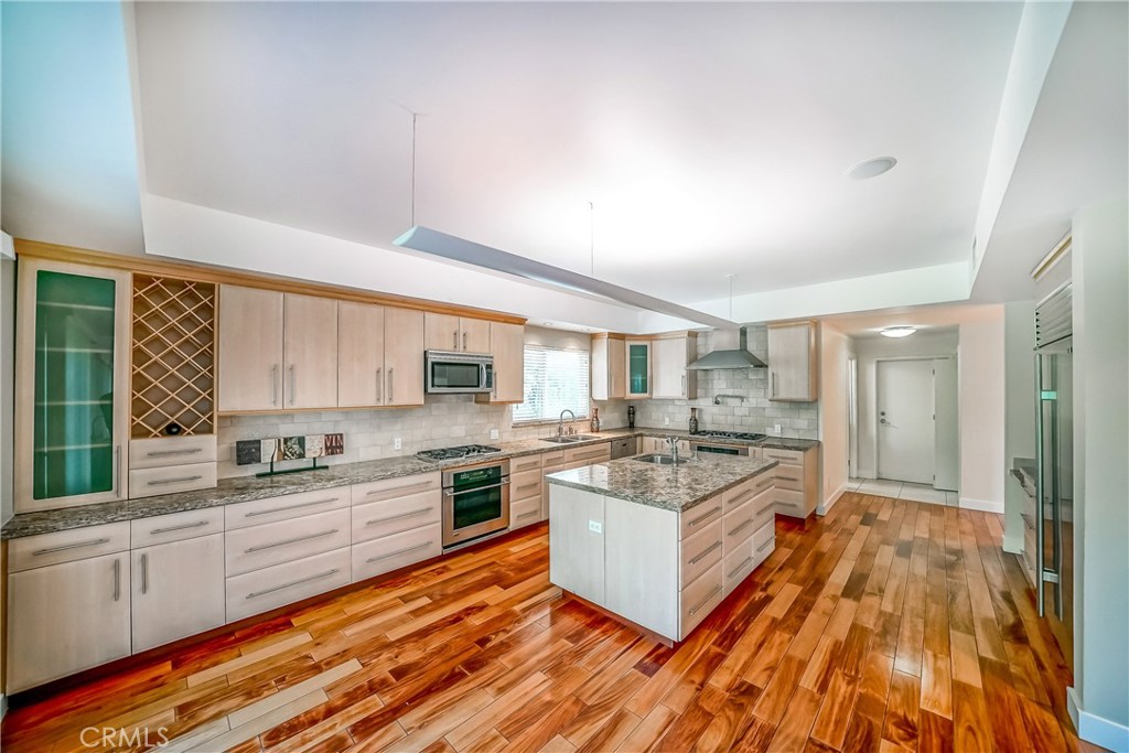 5512 Leghorn Property Photo 44