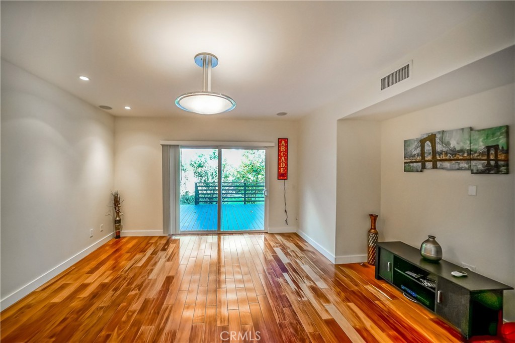 5512 Leghorn Property Photo 55