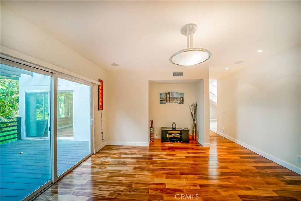 5512 Leghorn Property Photo 57