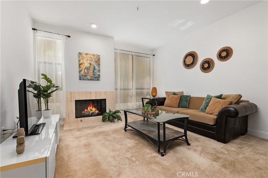 6938 Laurel Canyon 108 Property Photo 6