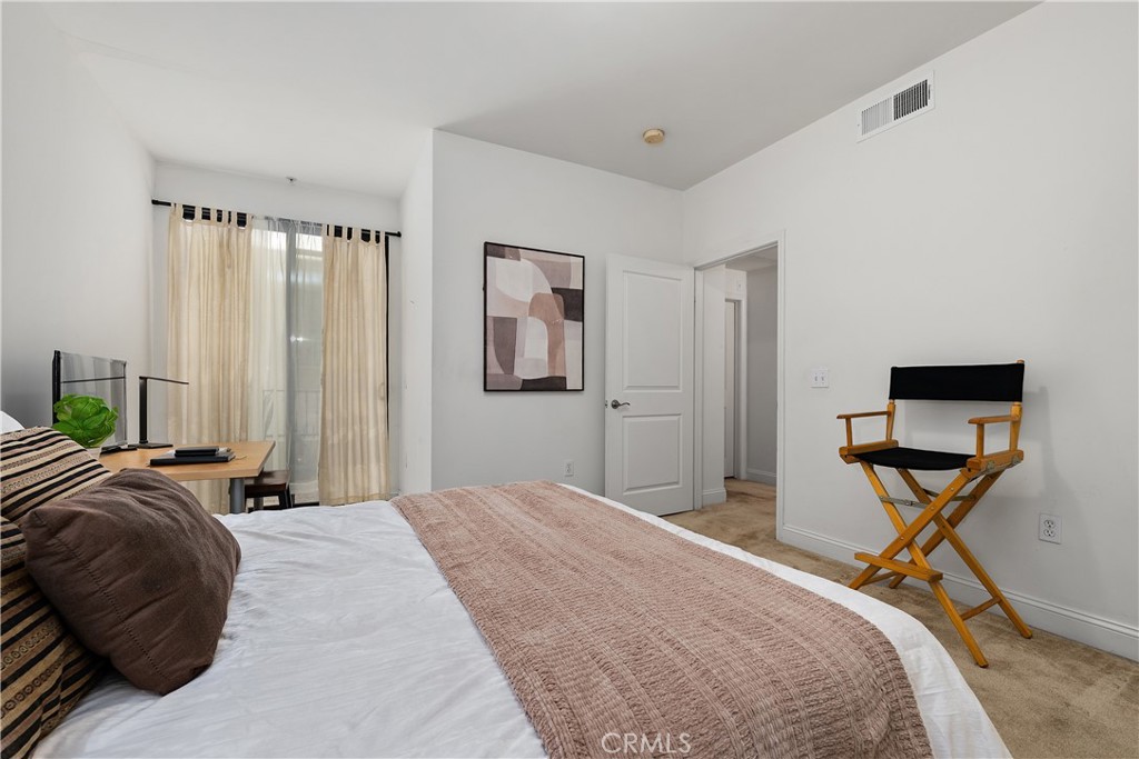 6938 Laurel Canyon 108 Property Photo 19