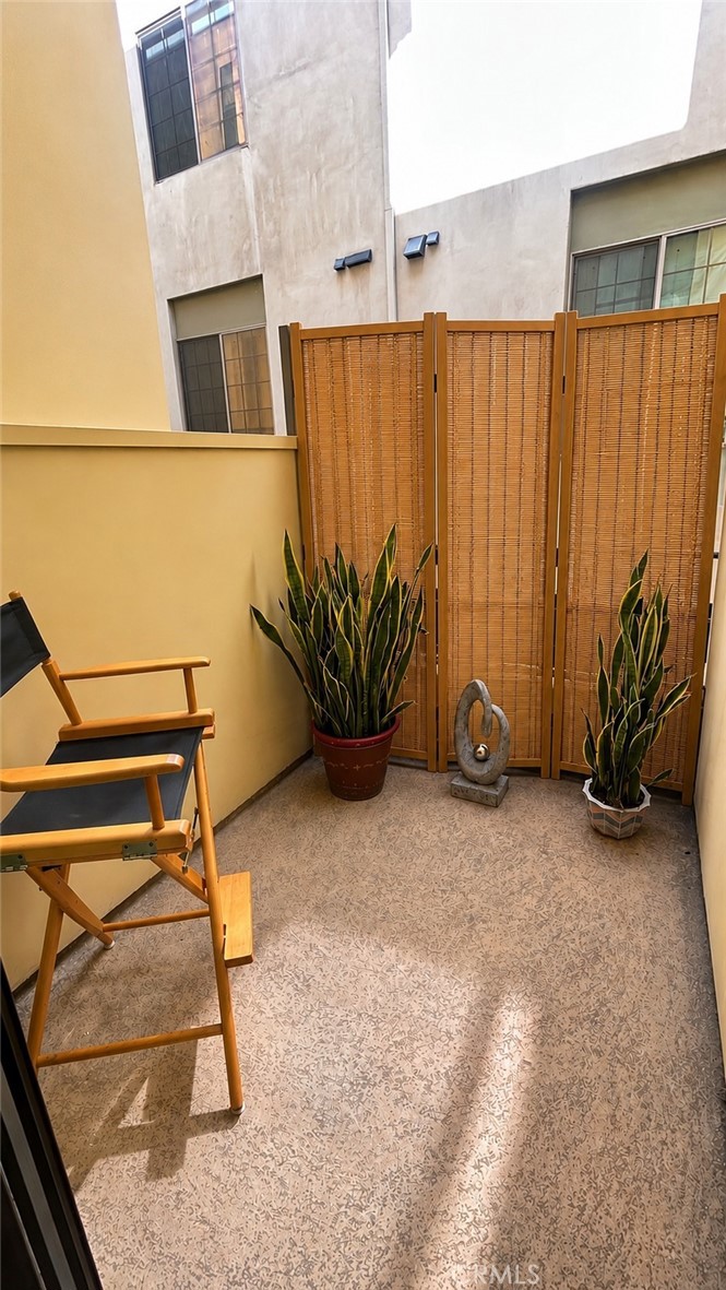 6938 Laurel Canyon 108 Property Photo 21