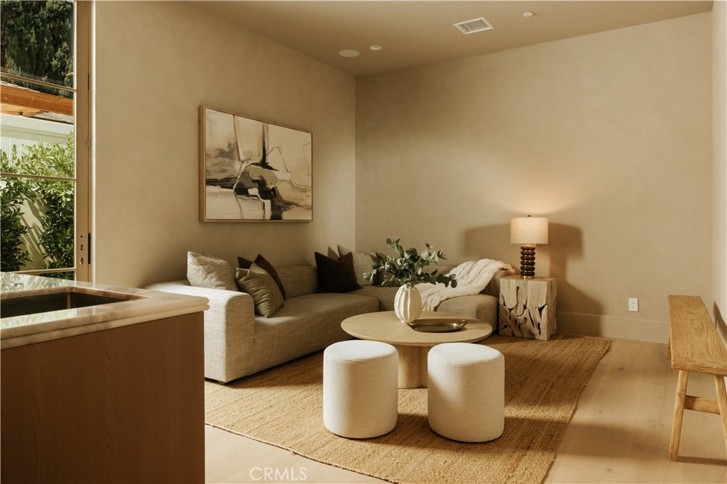 4938 Hesperia Property Photo 15