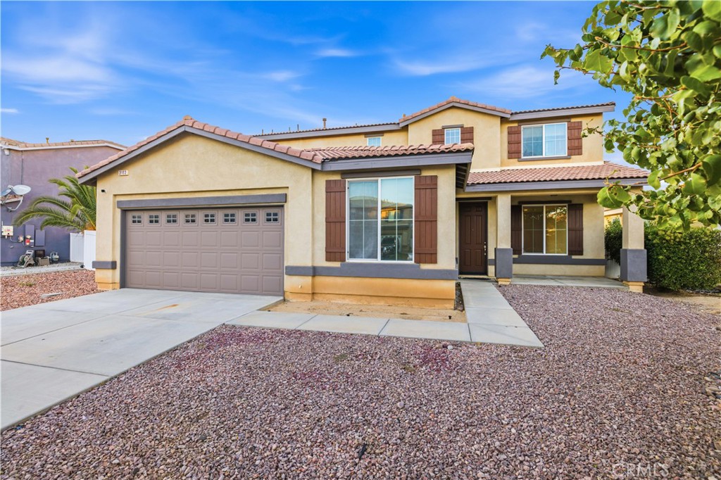 3103 Louise Property Photo 6