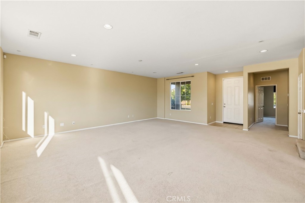 3103 Louise Property Photo 9
