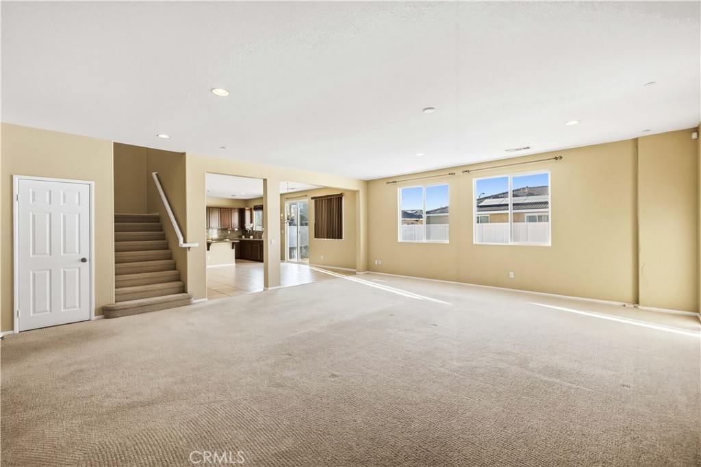 3103 Louise Property Photo 10