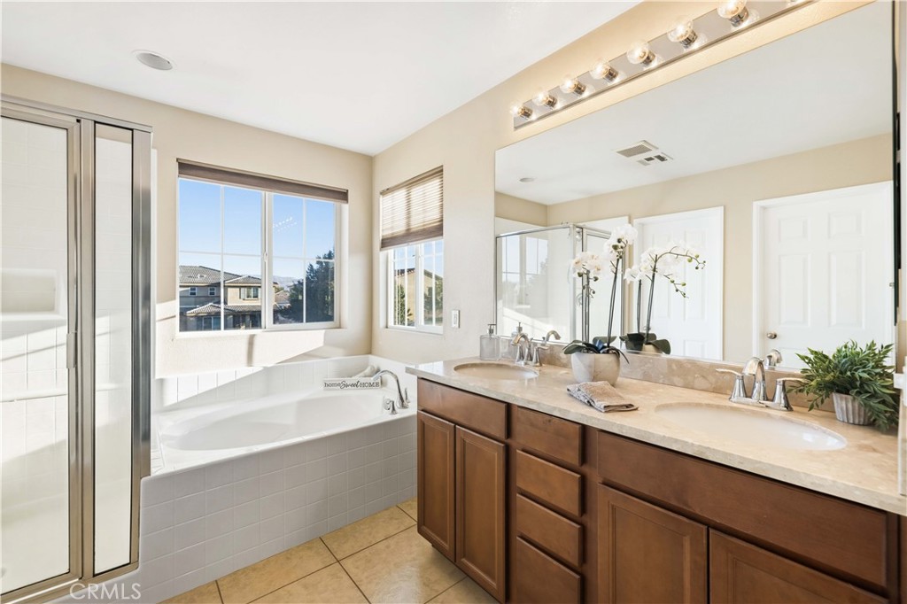 3103 Louise Property Photo 34