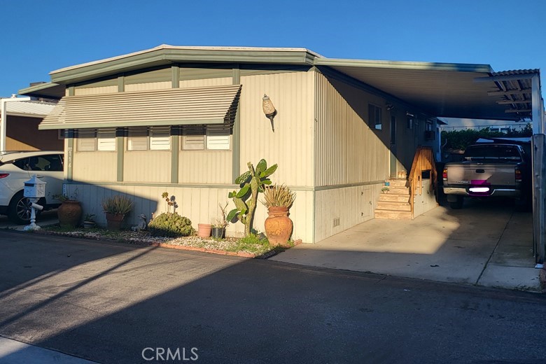 20652 Lassen Street 114 Property Photo 3