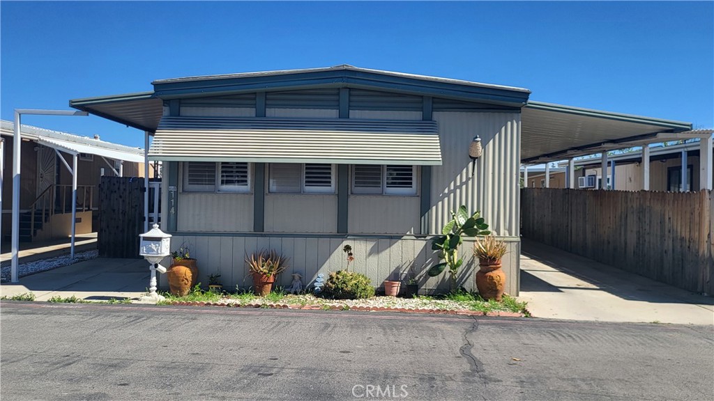20652 Lassen Street 114 Property Photo 12