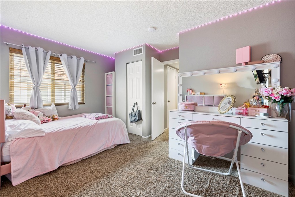 17955 River Circle 4 Property Photo 29