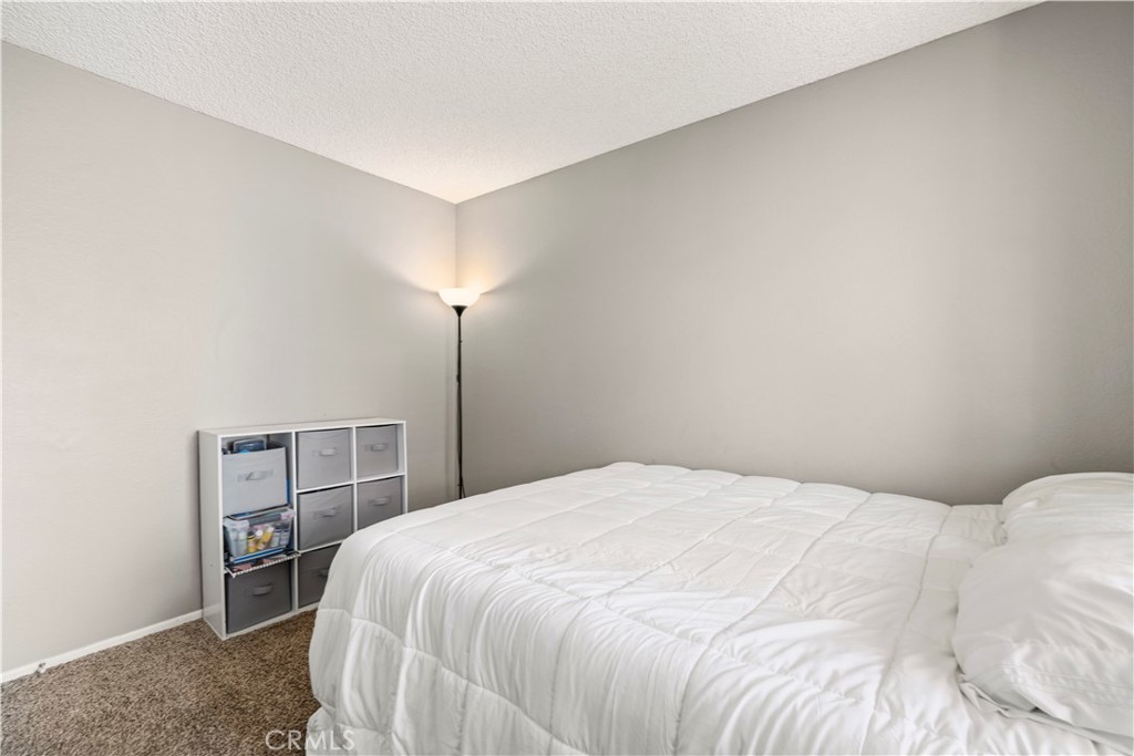17955 River Circle 4 Property Photo 37