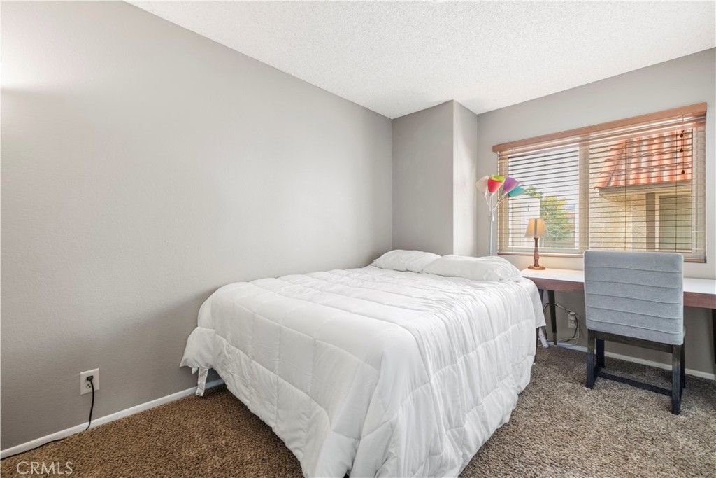 17955 River Circle 4 Property Photo 39