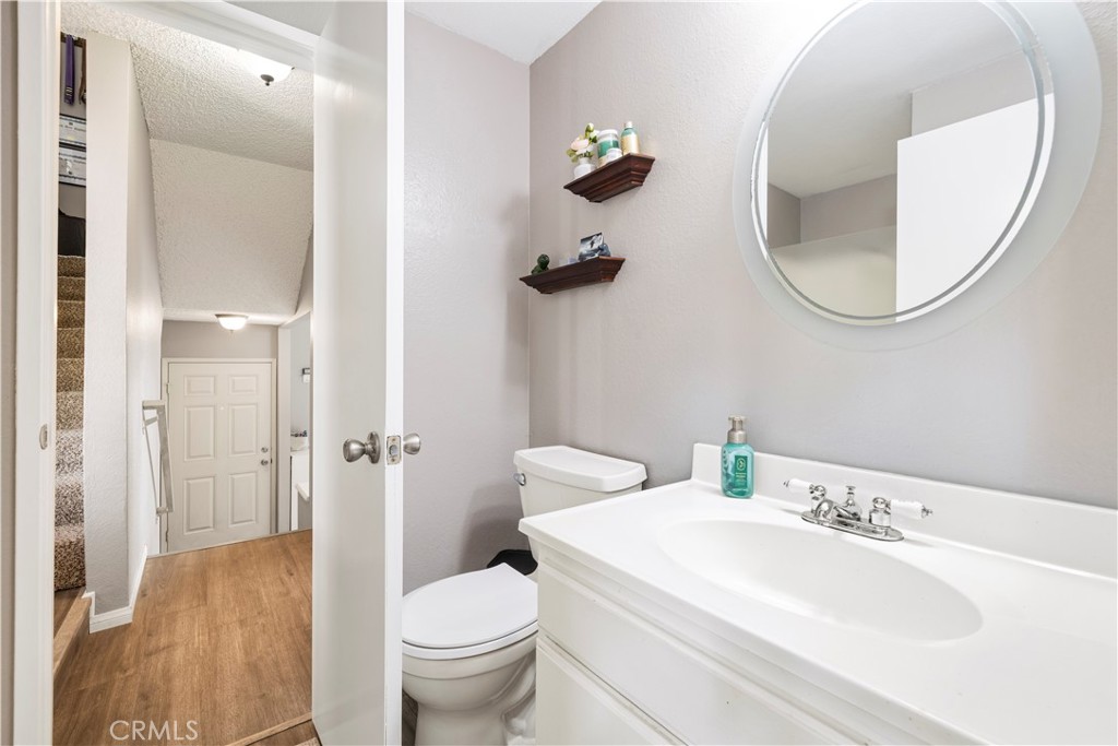 17955 River Circle 4 Property Photo 42