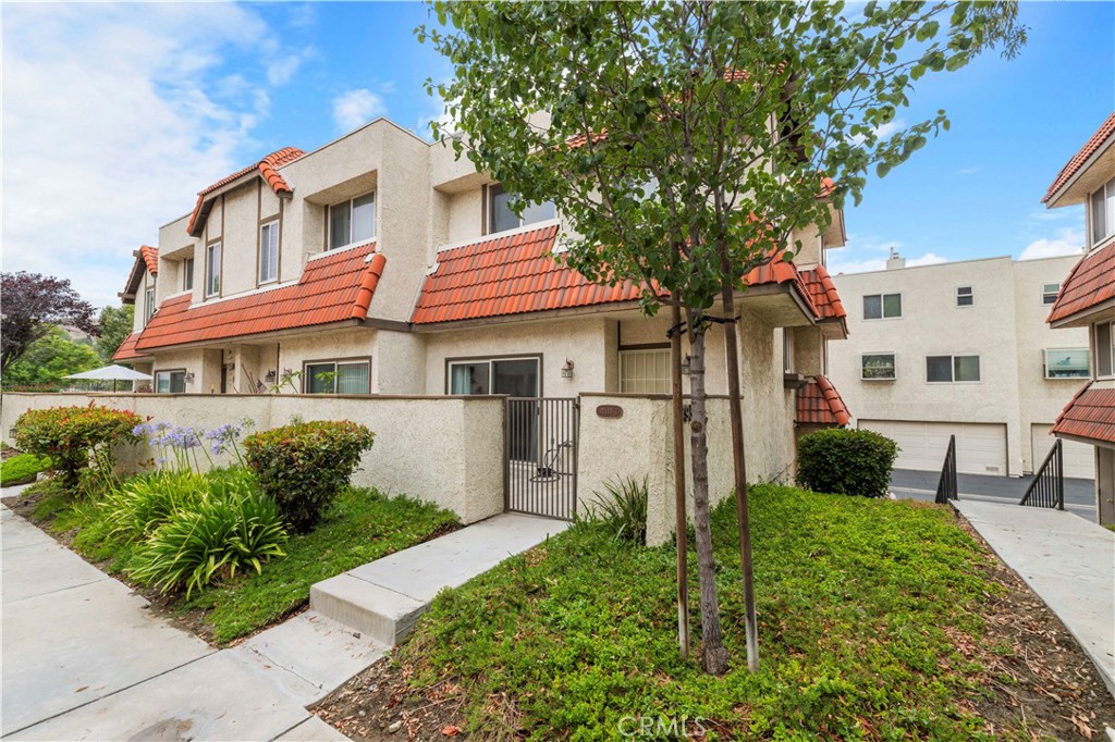 17955 River Circle 4 Property Photo 44