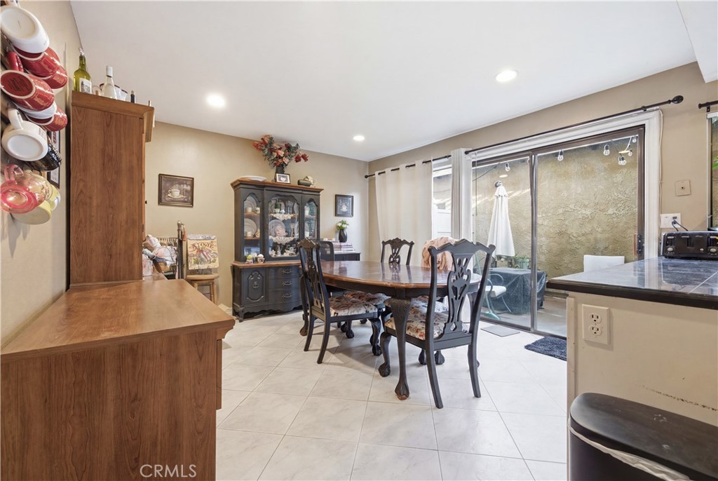 8231 Mason Avenue C Property Photo 7