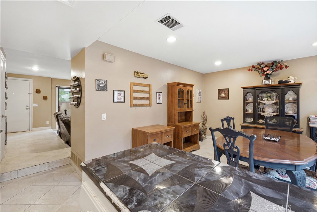8231 Mason Avenue C Property Photo 8