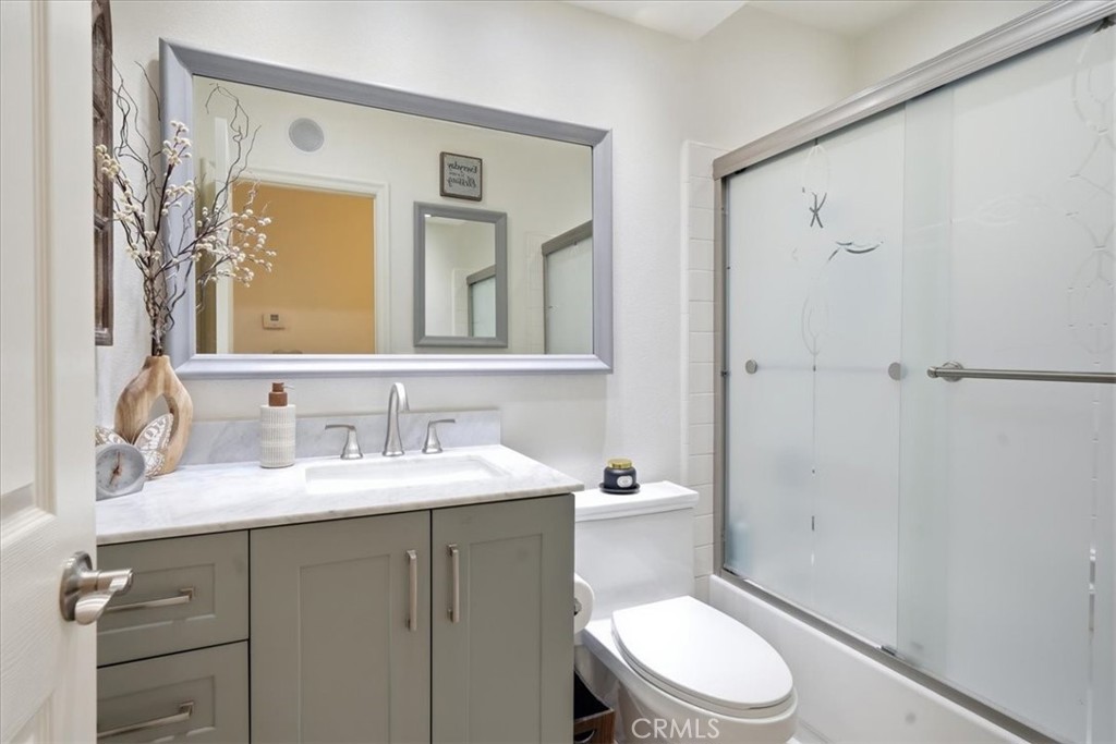 23515 Meriden Property Photo 17