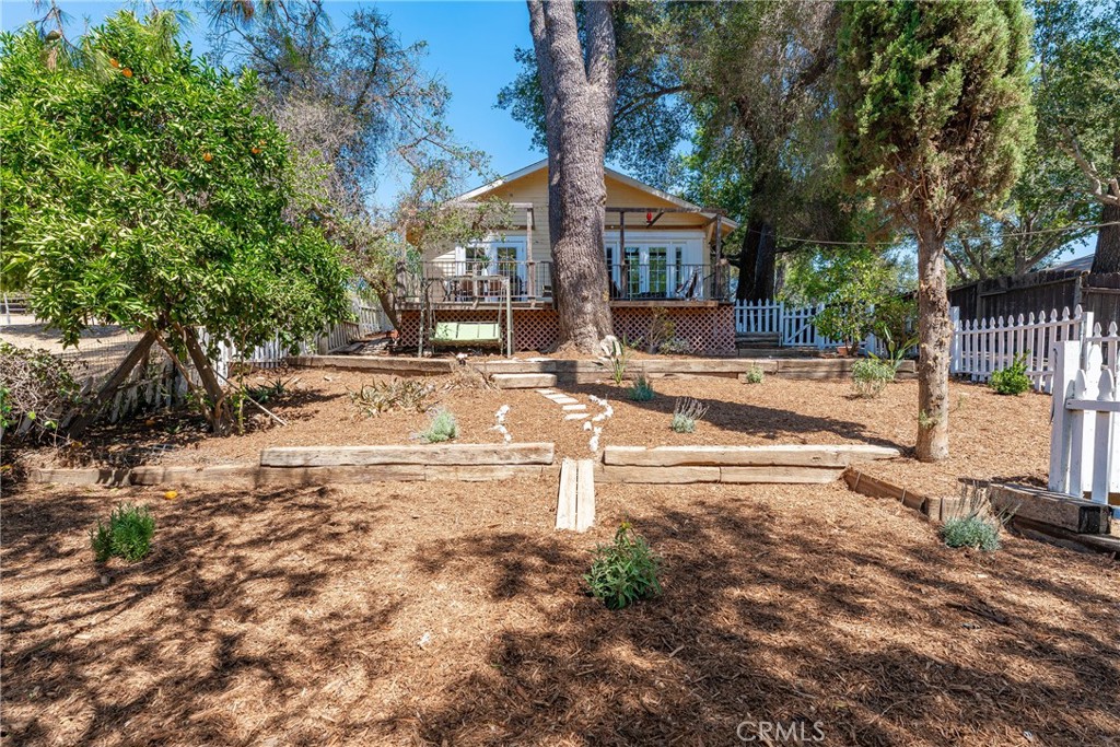 21857 Koontz Way Property Photo 2