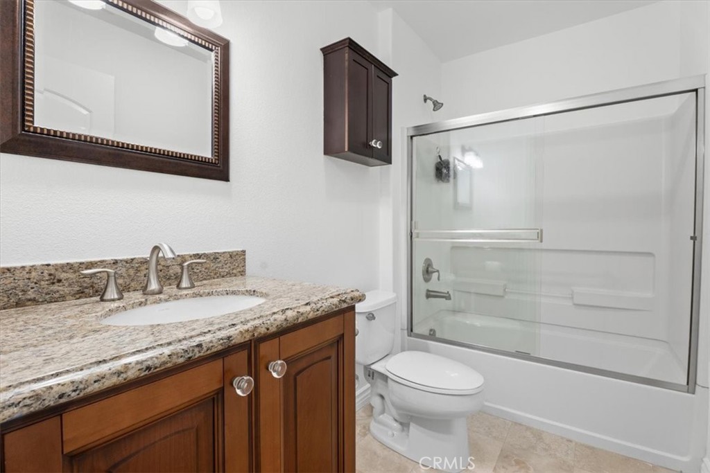 5305 Bellingham 304 Property Photo 8