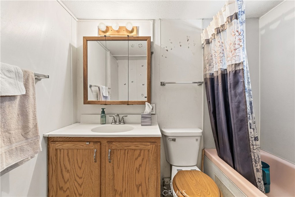 10711 Sherman Grove Avenue 9 Property Photo 15