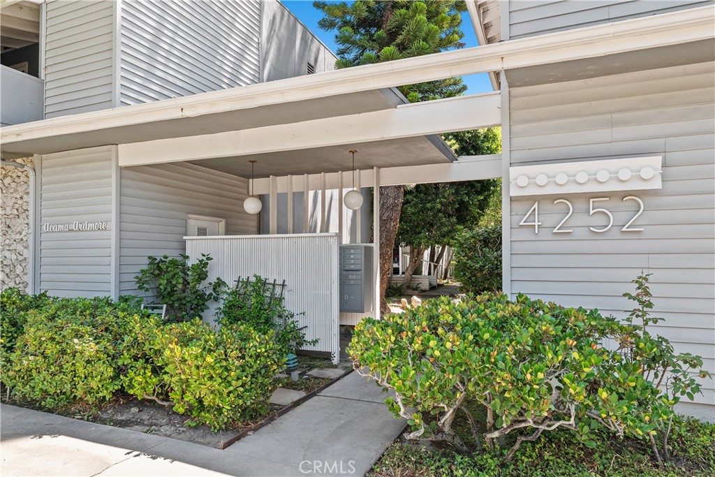 4252 Fair Avenue 22 Property Photo 1