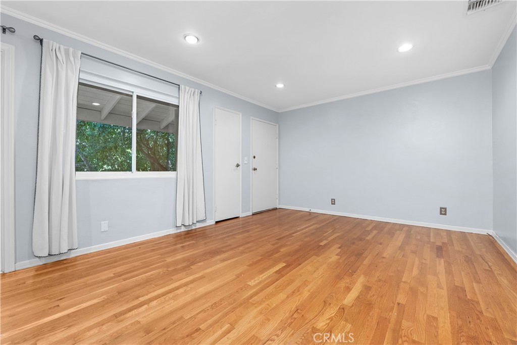 4252 Fair Avenue 22 Property Photo 7