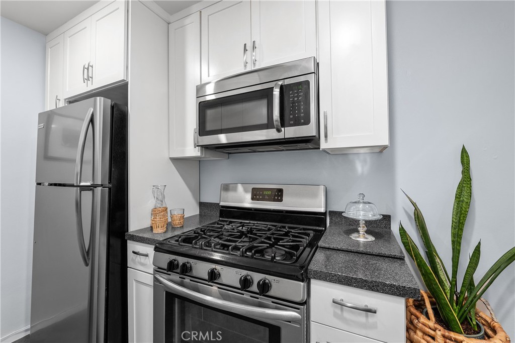 4252 Fair Avenue 22 Property Photo 12