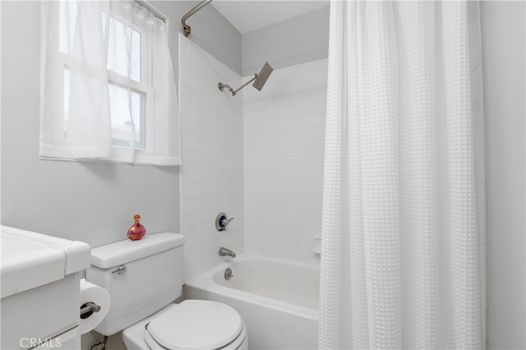 4252 Fair Avenue 22 Property Photo 15