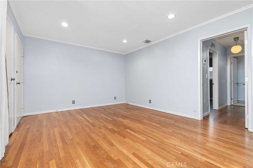 4252 Fair Avenue 22 Property Photo 30