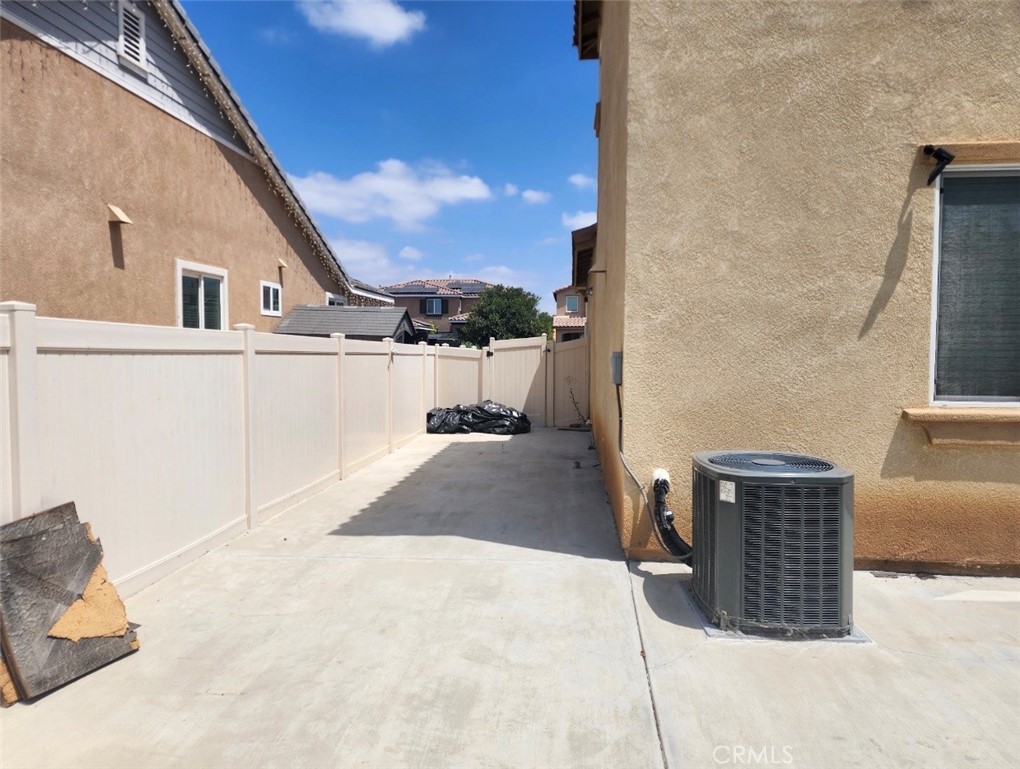 24973 El Braso Dr Property Photo 12