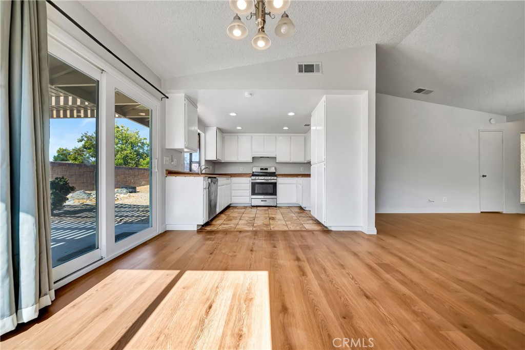 2101 Dallin Street Property Photo 14