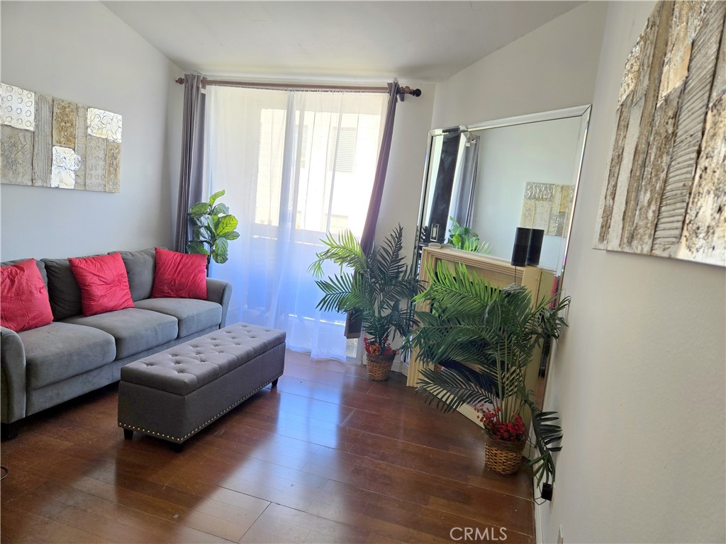5143 Bakman 417 Property Photo 3
