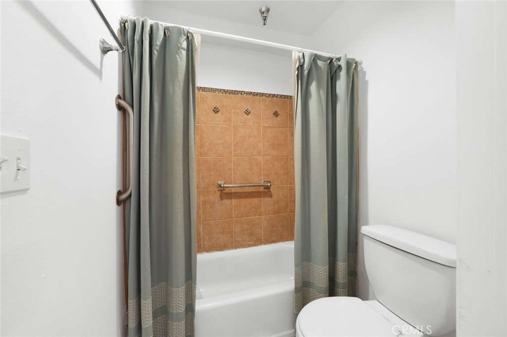 5143 Bakman 417 Property Photo 7