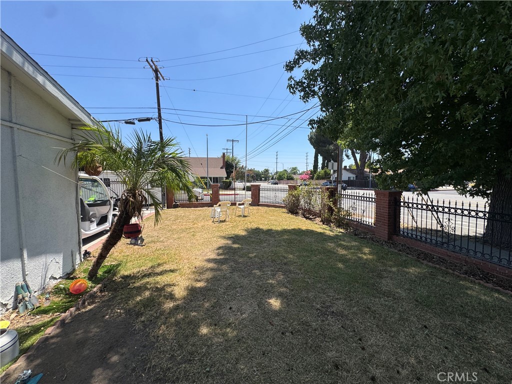 8740 Winnetka Property Photo 7