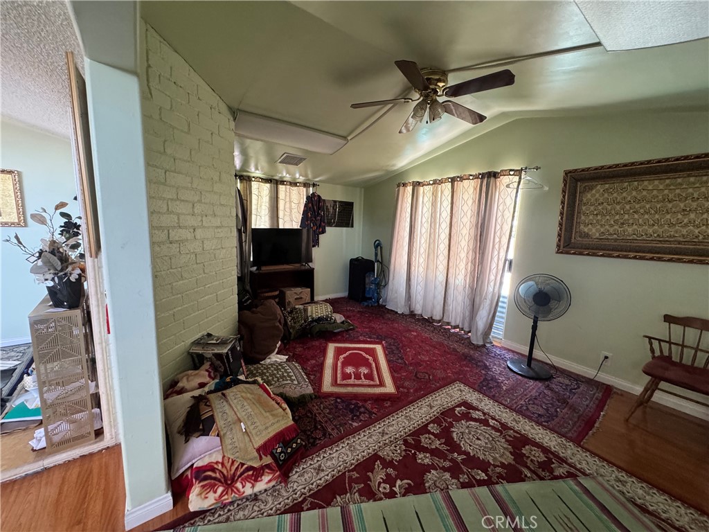 8740 Winnetka Property Photo 13