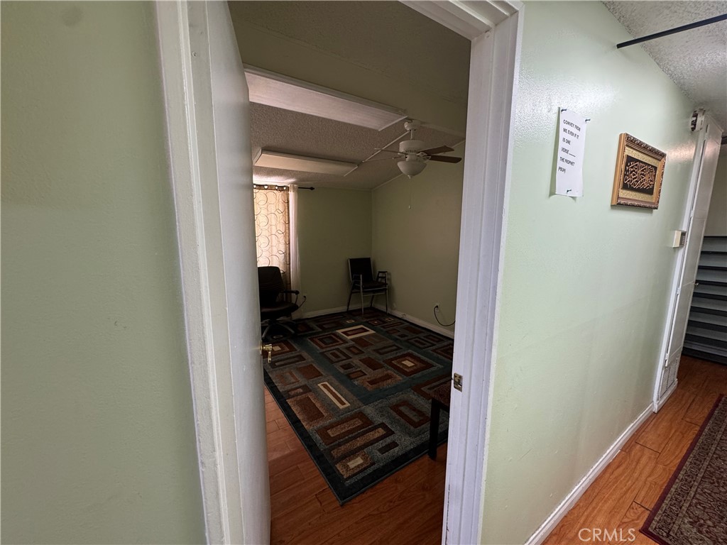 8740 Winnetka Property Photo 16