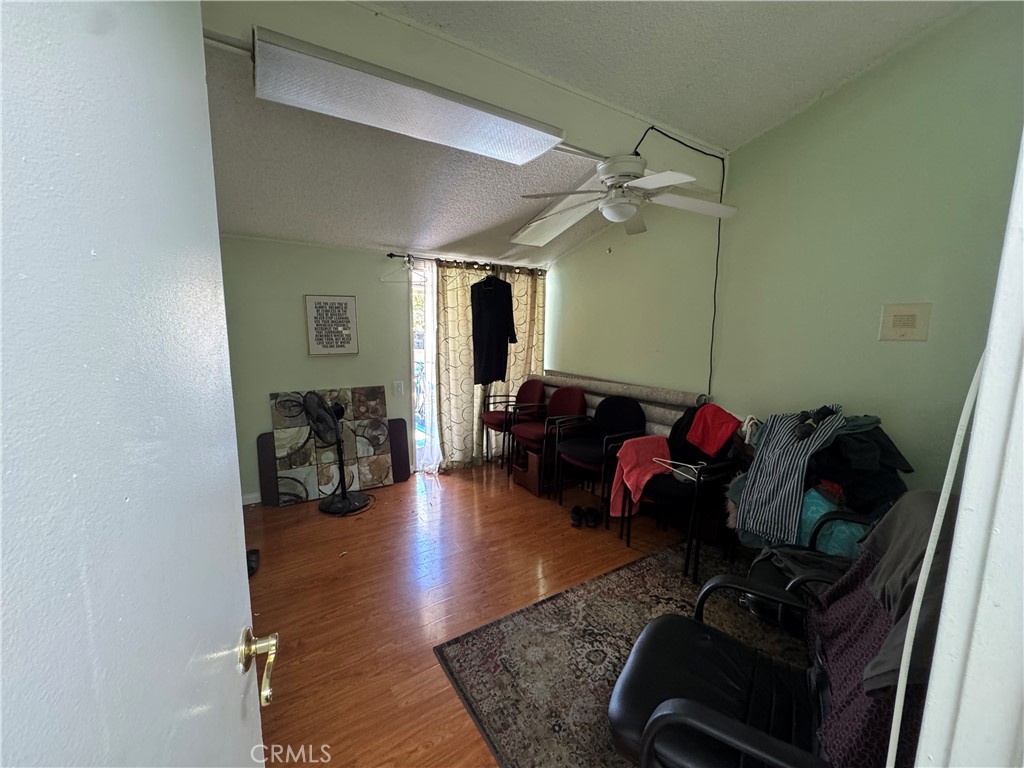 8740 Winnetka Property Photo 20