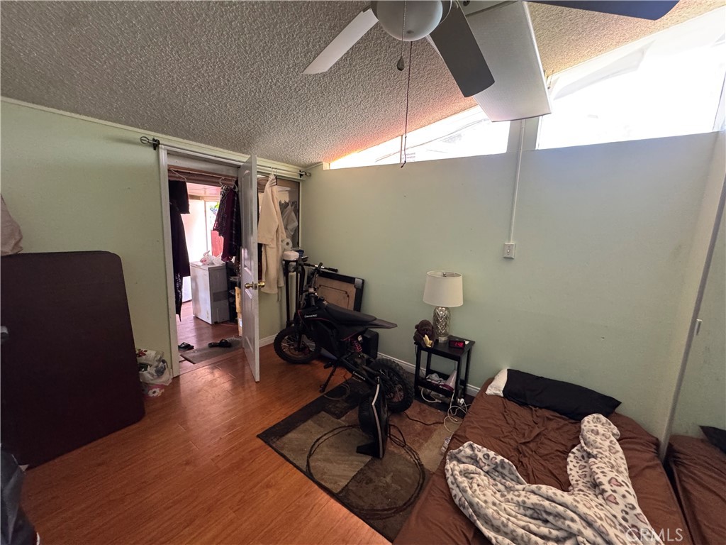 8740 Winnetka Property Photo 25