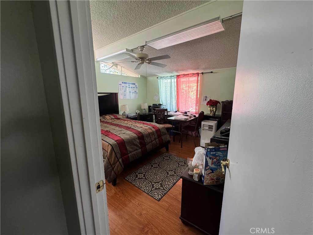 8740 Winnetka Property Photo 26