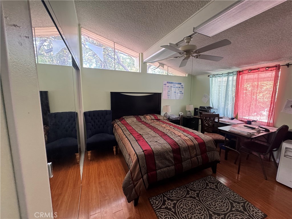8740 Winnetka Property Photo 27