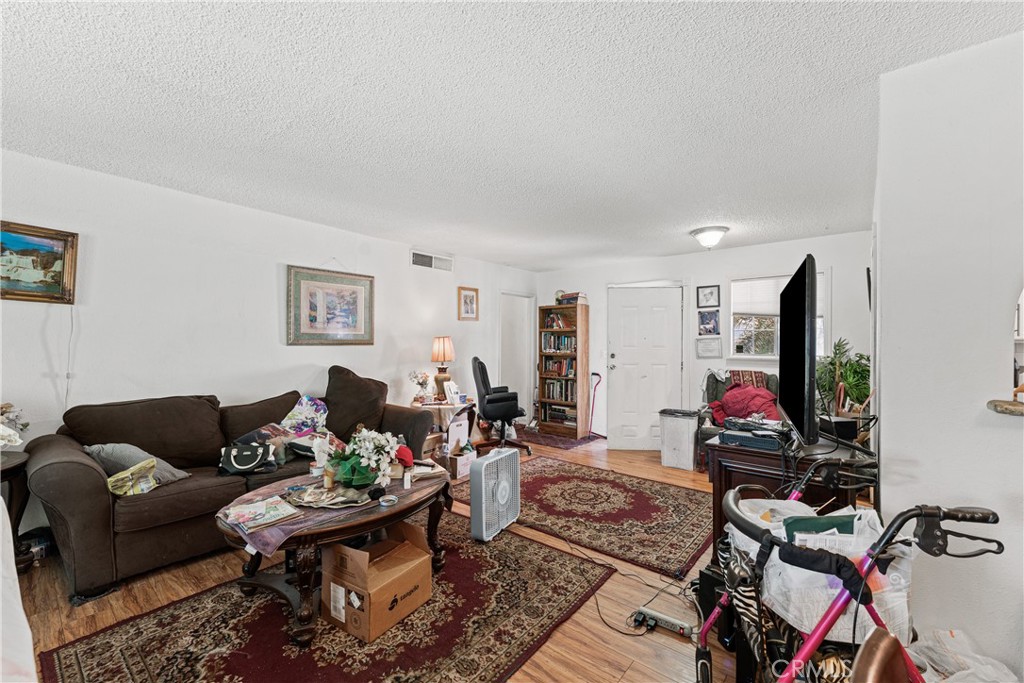 814 W Avenue H7 Property Photo 14