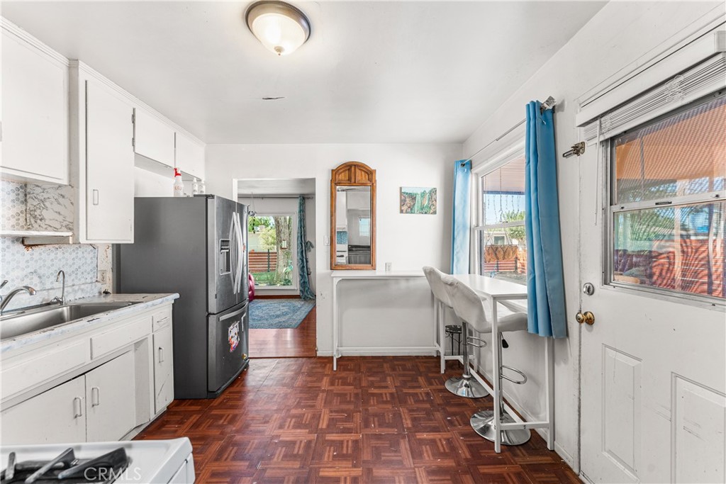 1544 Franklin Avenue Property Photo 10