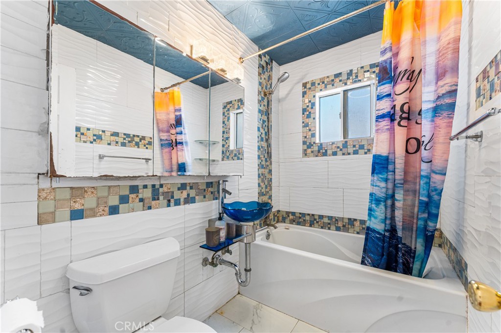 1544 Franklin Avenue Property Photo 18